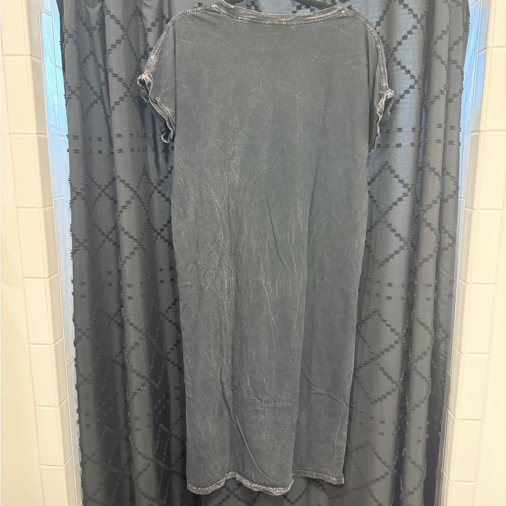 Black 'Free Bird' T-Shirt Dress - Picture 2 of 6